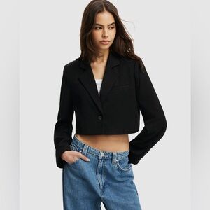 Oak + Fort Black Cropped Blazer